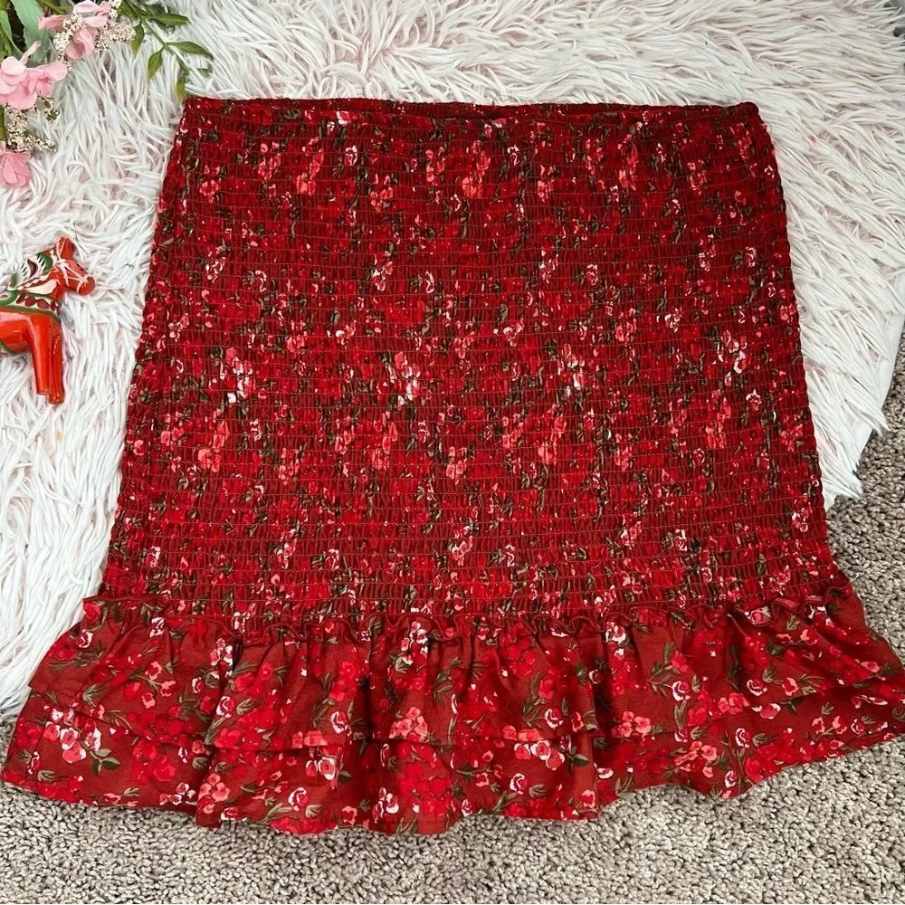 Crystal Doll Red Rose Floral Smocked Stretch Pull On Ruffle Hem Mini Skirt Sz L